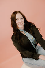 Load image into Gallery viewer, Smiley Pocket Chambray Twilly