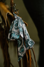 Load image into Gallery viewer, Turqs & Conchos Pink Twilly