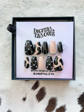 Load image into Gallery viewer, MANE ATTRACTION