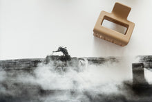 Load image into Gallery viewer, Hell on Heels Claw Clip - medium
