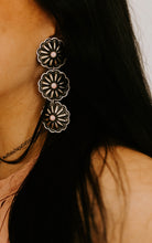 Load image into Gallery viewer, Hayden Earrings
