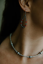 Load image into Gallery viewer, Ombré Navajo Pearls
