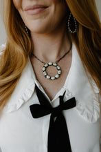 Load image into Gallery viewer, Lynn Navajo Pearl Earrings
