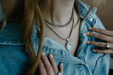 Load image into Gallery viewer, Be Her Pendant
