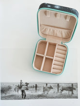 Load image into Gallery viewer, Turquoise Heaven Jewelry Case
