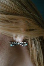 Load image into Gallery viewer, Bow Navajo Pearl &amp; Turquoise Earrings - stud
