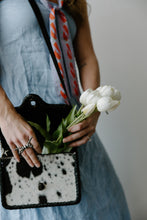 Load image into Gallery viewer, Navajo Pearl Bow Ring
