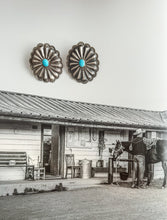 Load image into Gallery viewer, Jolene Earrings

