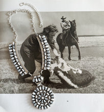 Load image into Gallery viewer, Hondo Necklace
