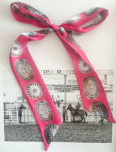 Load image into Gallery viewer, Big Concho Pink Twilly
