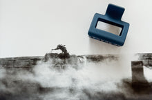 Load image into Gallery viewer, Hell on Heels Claw Clip - medium

