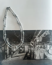 Load image into Gallery viewer, Ombré Navajo Pearls
