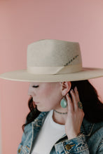 Load image into Gallery viewer, Rowan Earrings
