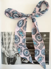 Load image into Gallery viewer, Turqs &amp; Conchos Pink Twilly
