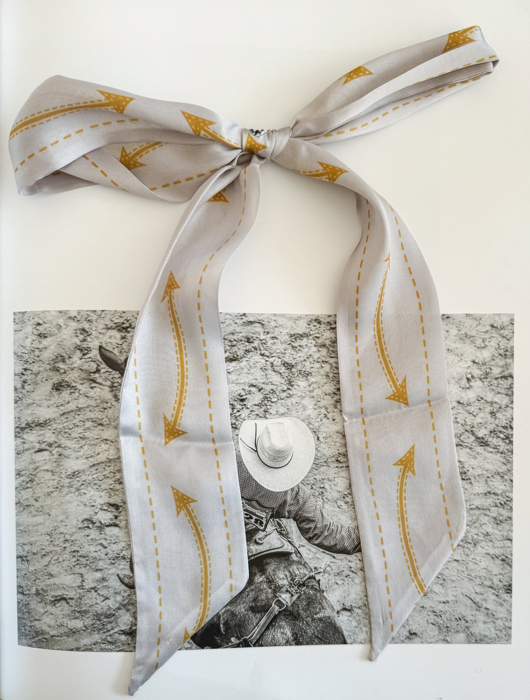 Smiley Pocket Off White Twilly