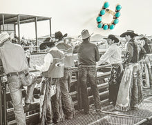 Load image into Gallery viewer, Horse Shoe Ring
