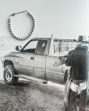 Load image into Gallery viewer, 6mm Navajo Pearl Bracelet

