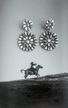 Load image into Gallery viewer, Wyatt Earrings
