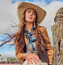 Load image into Gallery viewer, Gettin' Western Boli - navy plaid
